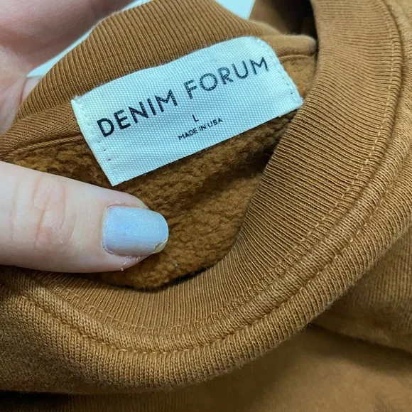 Aritizia Denim Forum - The '70s Raglan Sweatshirt - Picture 9 of 14